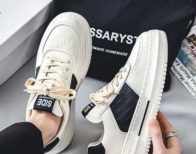 Men’s Low Skateboard Black Casual Sneakers – Street Style & Comfort